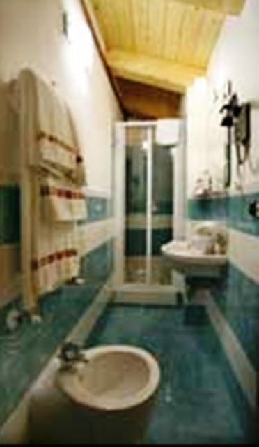 Il Postale Bed and Breakfast Castel Di Sangro Δωμάτιο φωτογραφία